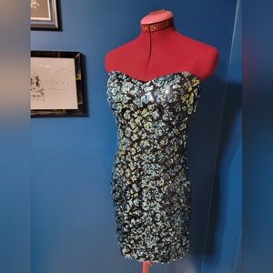 Elegant Sequin Strapless Dress